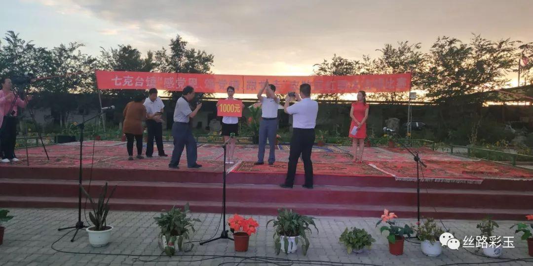 探索吉鹿力问答社区,尽在十代思域尾灯贴熏黑膜多少钱?